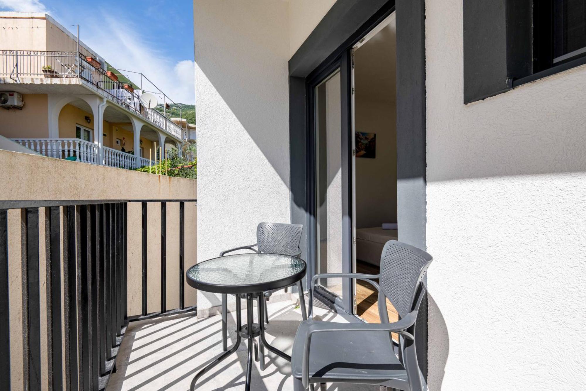 Sumice Inn Petrovac Exteriör bild