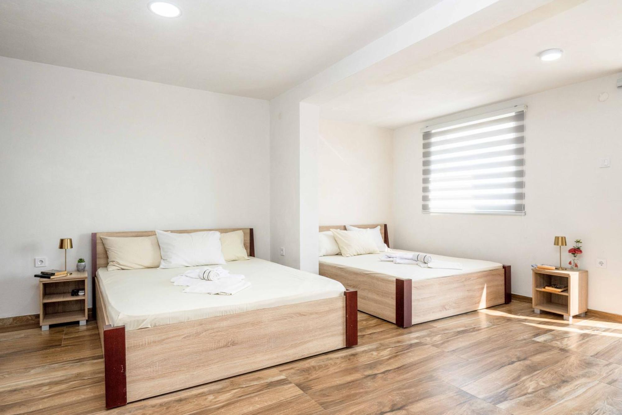 Sumice Inn Petrovac Exteriör bild